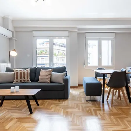 Aris123 By Smart Cozy - In The Heart Of - 5 Minutes From Metro - Available 24hr 3* Atina