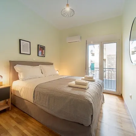 Aris123 By Smart Cozy - In The Heart Of - 5 Minutes From Metro - Available 24hr Apart Otel 3*