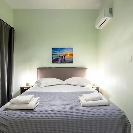Aris123 By Smart Cozy - In The Heart Of - 5 Minutes From Metro - Available 24hr 3* Atény
