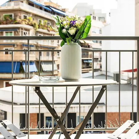 Aris123 By Smart Cozy - In The Heart Of - 5 Minutes From Metro - Available 24hr 3* Atény